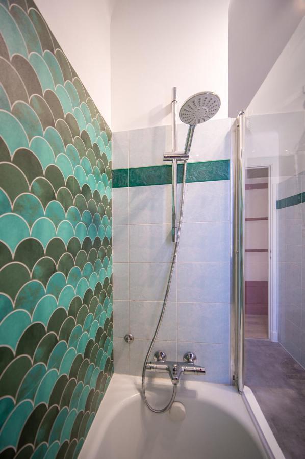 Appartement 3 Chambres Tout Equipe 6-8 Personnes Marseille Bagian luar foto